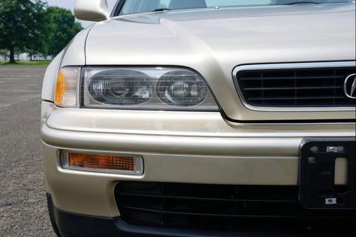 Gray 1994 Acura Legend LS
