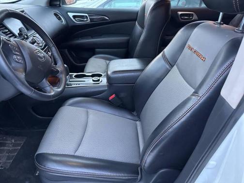 2020 Nissan Pathfinder SV 4WD