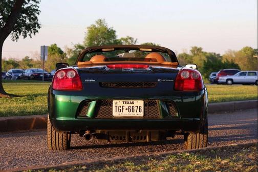 Super White 2003 Toyota MR2 Base 2dr Convertible