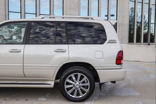 2006 Lexus LX 470 Base