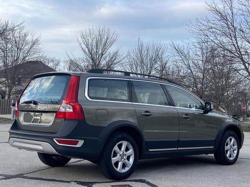 Black Stone 2011 Volvo XC70 3.2