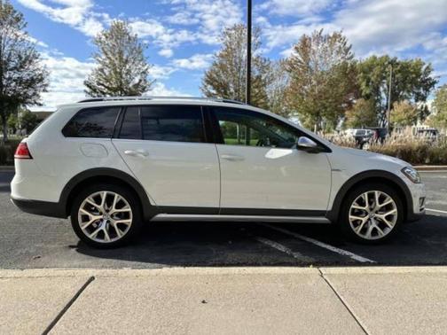 2019 Volkswagen Golf Alltrack TSI S