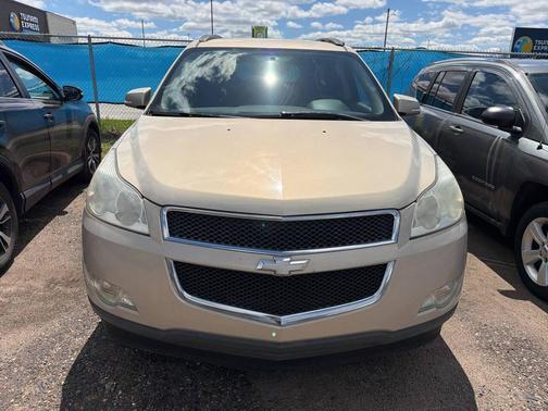Tan 2012 Chevrolet Traverse LT