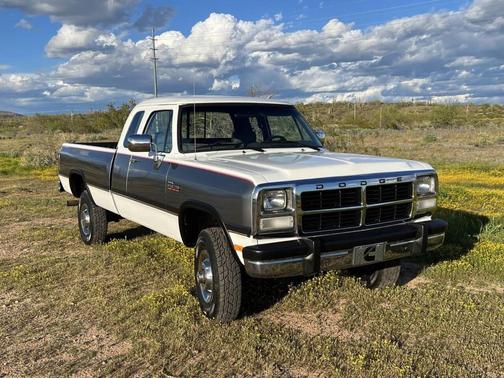 1992 Dodge W250 Base 2dr 4WD Extended Cab LB