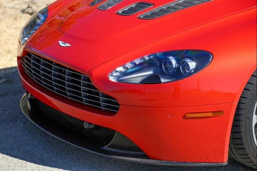 2012 Aston Martin V12 Vantage Base