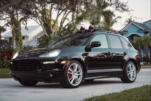 Crystal Silver Metallic 2008 Porsche Cayenne GTS