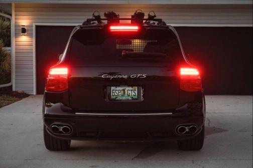 Crystal Silver Metallic 2008 Porsche Cayenne GTS