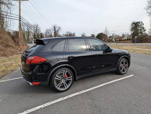 2011 Porsche Cayenne Turbo