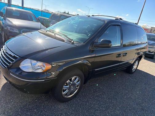 2007 Chrysler Town & Country Limited