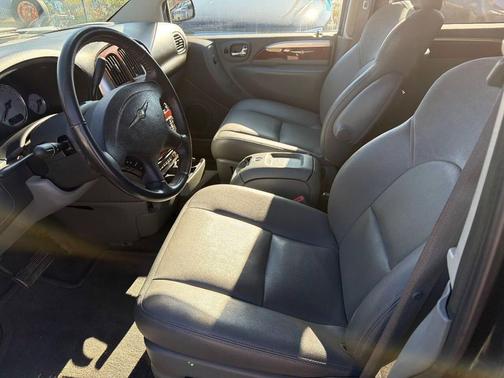 2007 Chrysler Town & Country Limited