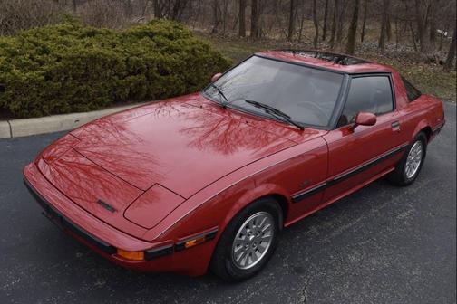 Black 1985 Mazda RX-7 GSL SE 2dr Hatchback