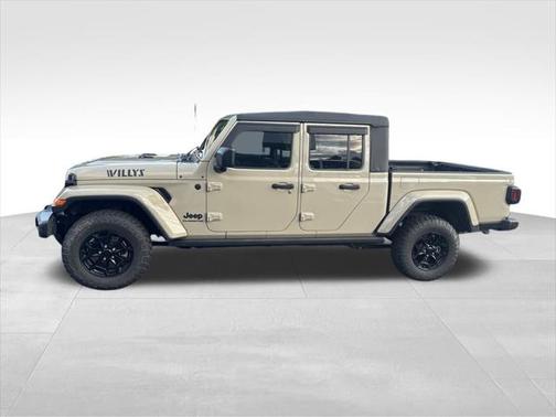 2022 Jeep Gladiator Willys Sport 4x4