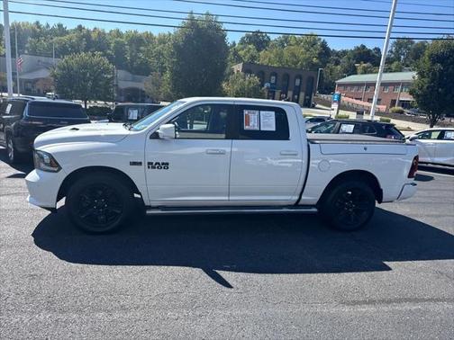 2017 RAM 1500 Night Crew Cab 4x4 57' Box