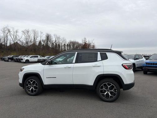 Bright White Clearcoat 2026 Jeep Compass Limited