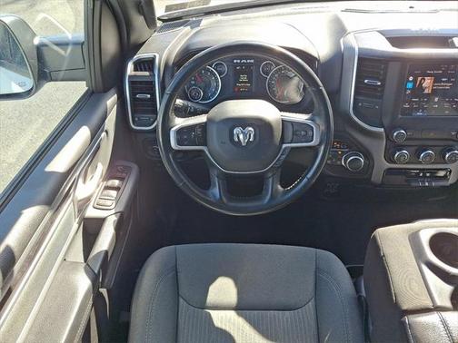 2022 RAM 1500 Big Horn Quad Cab 4x4 64' Box