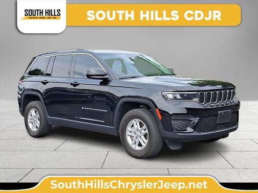 2023 Jeep Grand Cherokee Laredo 4x4