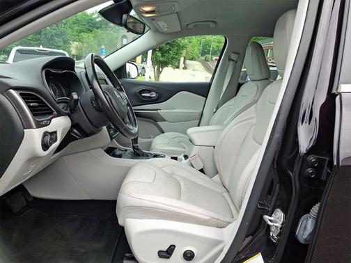 2021 Jeep Cherokee Latitude Lux 4X4