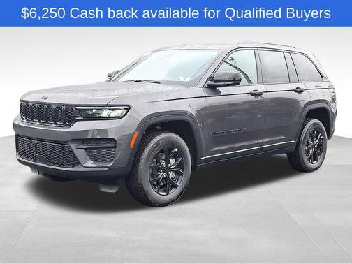 2025 Jeep Grand Cherokee Laredo