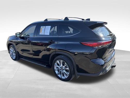 2022 Toyota Highlander Limited