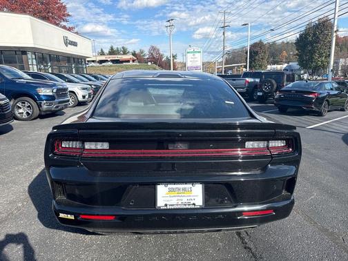 Diamond Black 2026 Dodge Charger Daytona Scat Pack