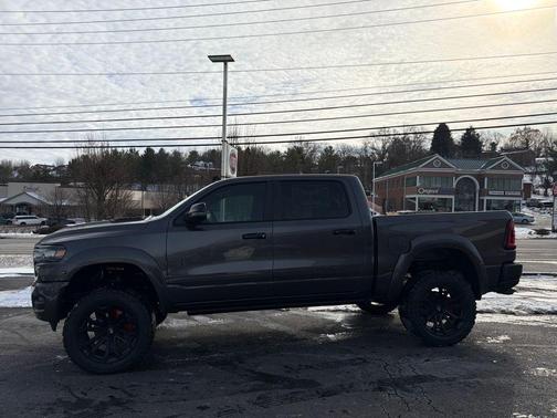 Granite Crystal Clearcoat Metallic 2026 RAM 1500 Big Horn/Lone Star