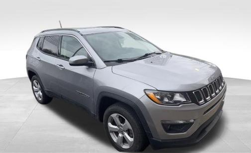 Billet Silver Metallic Clearcoat 2018 Jeep Compass Latitude