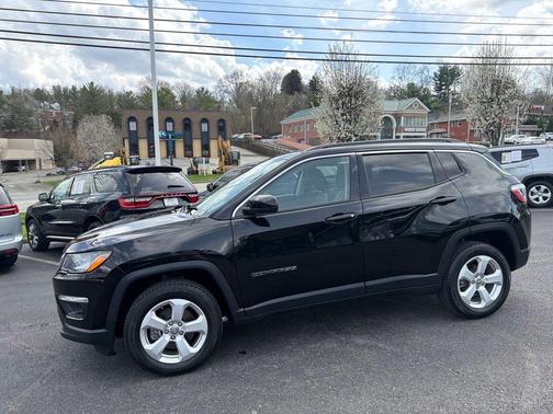 Diamond Black 2020 Jeep Compass Latitude