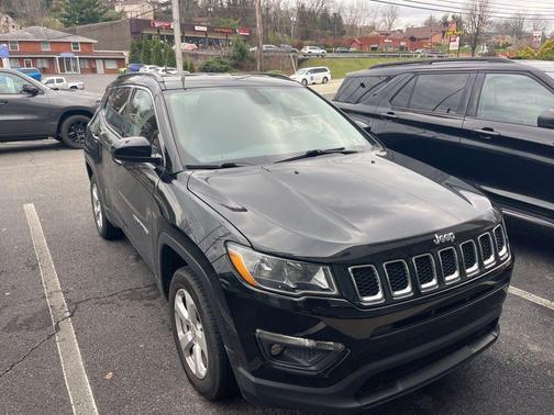 Diamond Black 2020 Jeep Compass Latitude