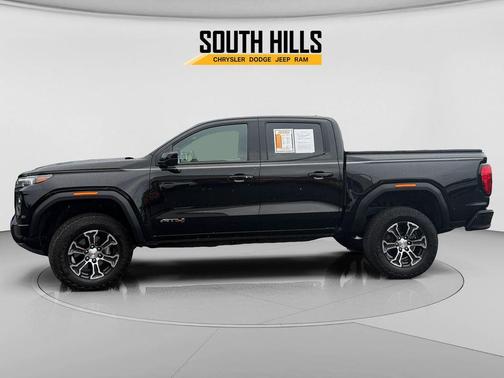 Onyx Black 2024 GMC Canyon AT4