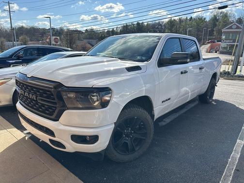 Bright White Clearcoat 2023 RAM 1500 Big Horn