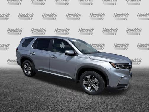 Lunar Silver Metallic 2025 Honda Pilot