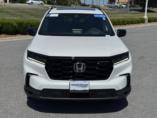 Platinum White Pearl 2025 Honda Pilot