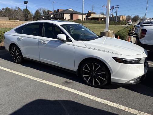 2024 Honda Accord Hybrid 