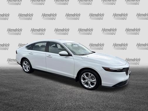 Platinum White Pearl 2025 Honda Accord