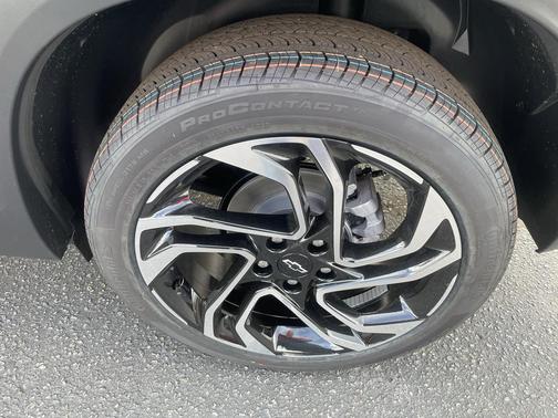 Sterling Gray Metallic 2026 Chevrolet Trailblazer RS