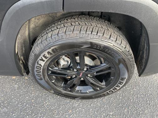 2023 GMC Terrain AWD AT4