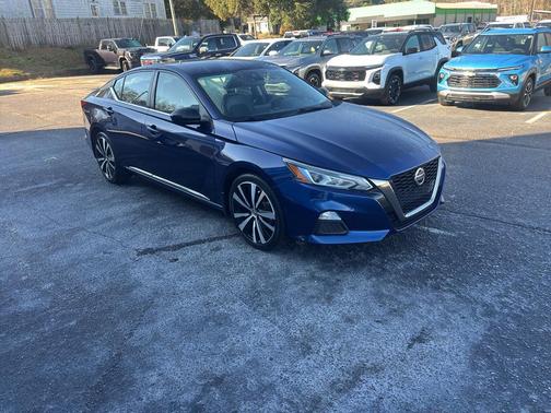 2022 Nissan Altima SR Intelligent AWD