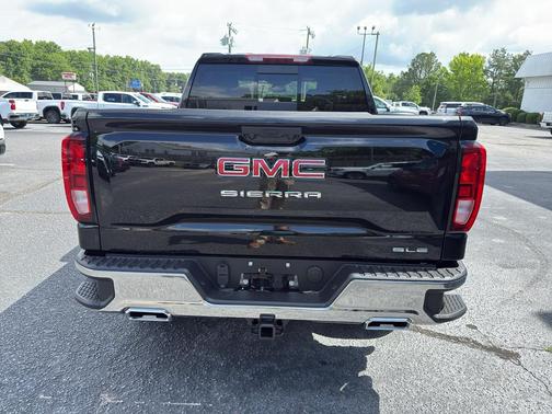 Onyx Black 2026 GMC Sierra 1500 SLE