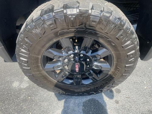 2024 GMC Sierra 2500 AT4