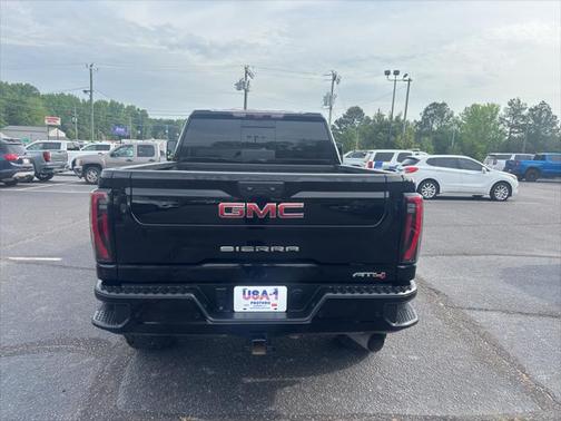 2024 GMC Sierra 2500 AT4