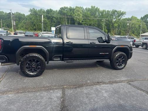2024 GMC Sierra 2500 AT4