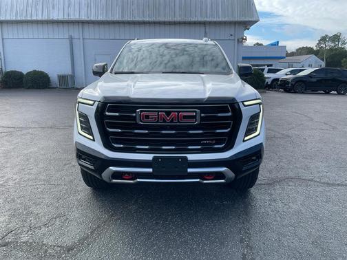 2026 GMC Yukon 4WD AT4