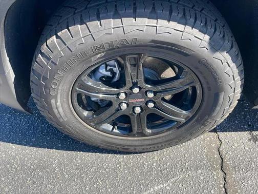 2023 GMC Acadia AWD AT4