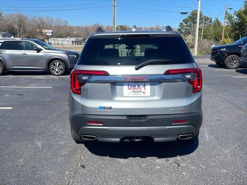 2023 GMC Acadia AWD AT4