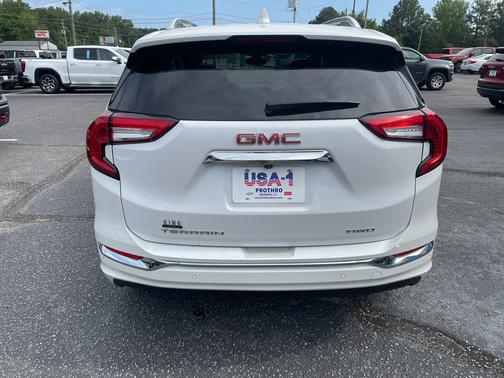 2023 GMC Terrain Denali