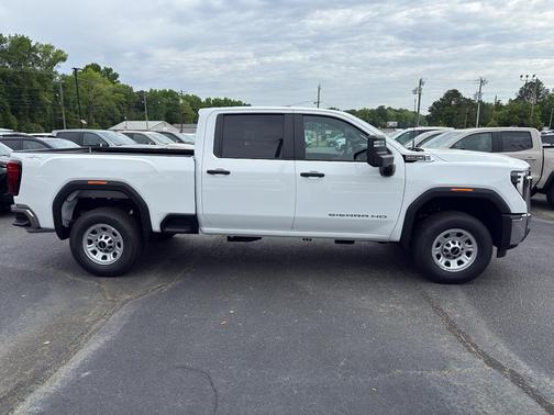 Summit White 2026 GMC Sierra 2500 Pro