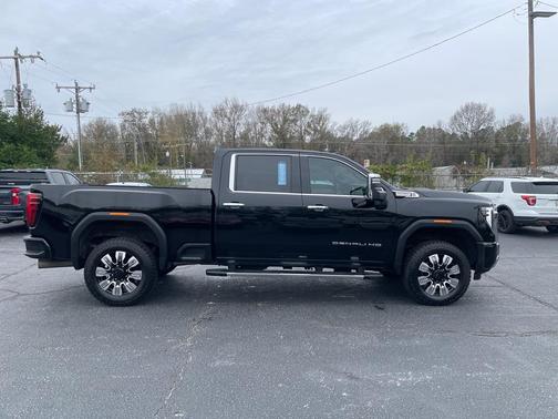 2024 GMC Sierra 2500 Denali