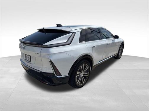 2024 Cadillac LYRIQ Luxury w/1SD