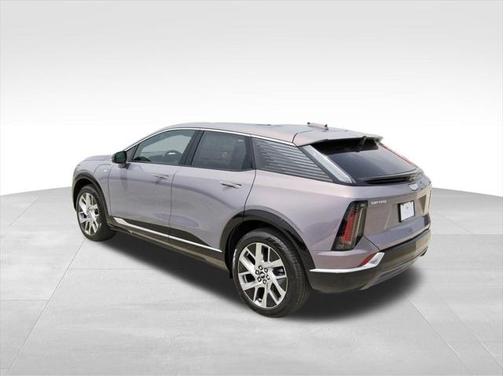 2025 Cadillac OPTIQ Luxury 2 AWD