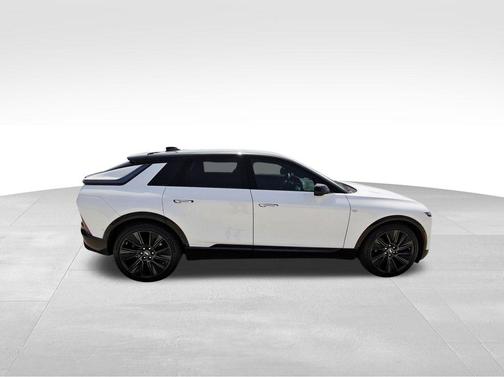 2025 Cadillac LYRIQ Sport